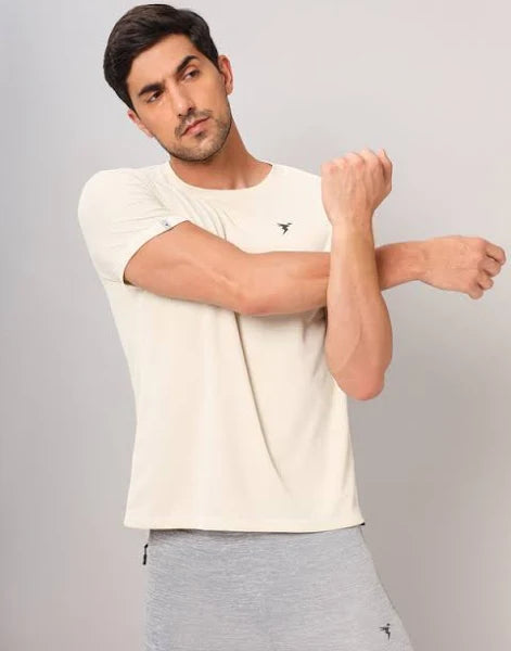 Technosport Men Solid Slim Fit Round Neck Sports T-shirt NykaaMan